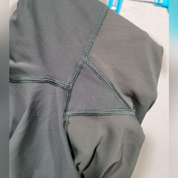 Lululemon Vent it out Crop Leggings gator green Cyber Stripe Luxtreme - Picture 11 of 12